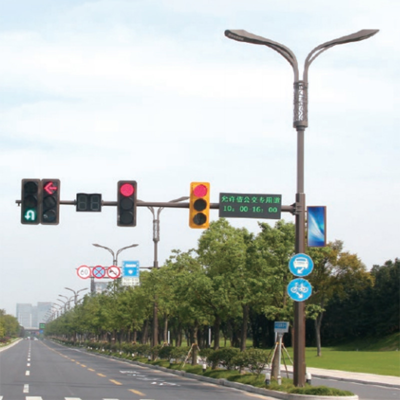 多功能燈桿的出現(xiàn)對(duì)智慧城市的發(fā)展有哪些積極影響？